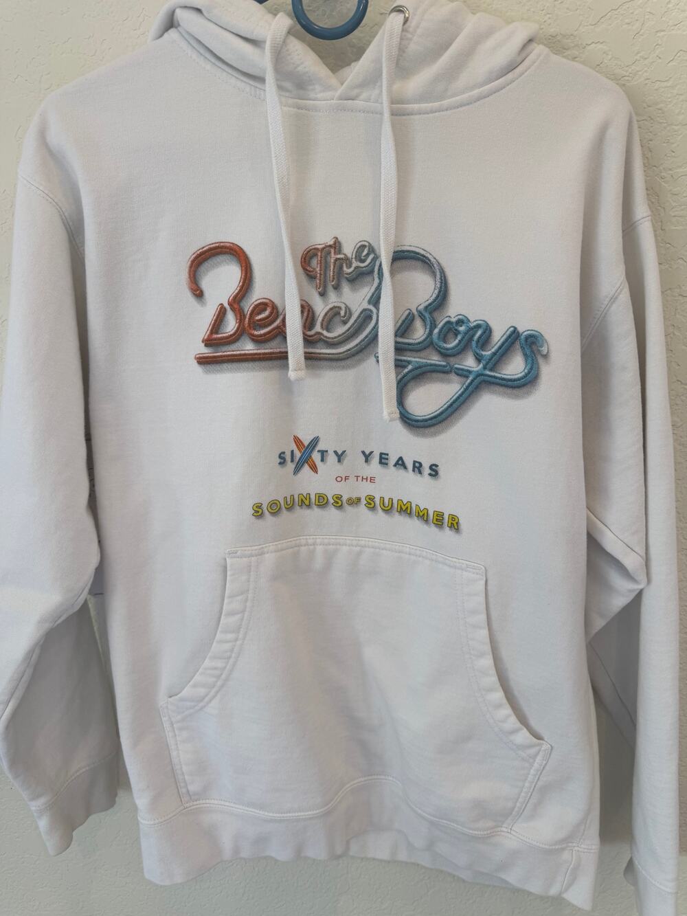 The Beach Boys 60th Anniversary Sounds of Summer White Hoodie M